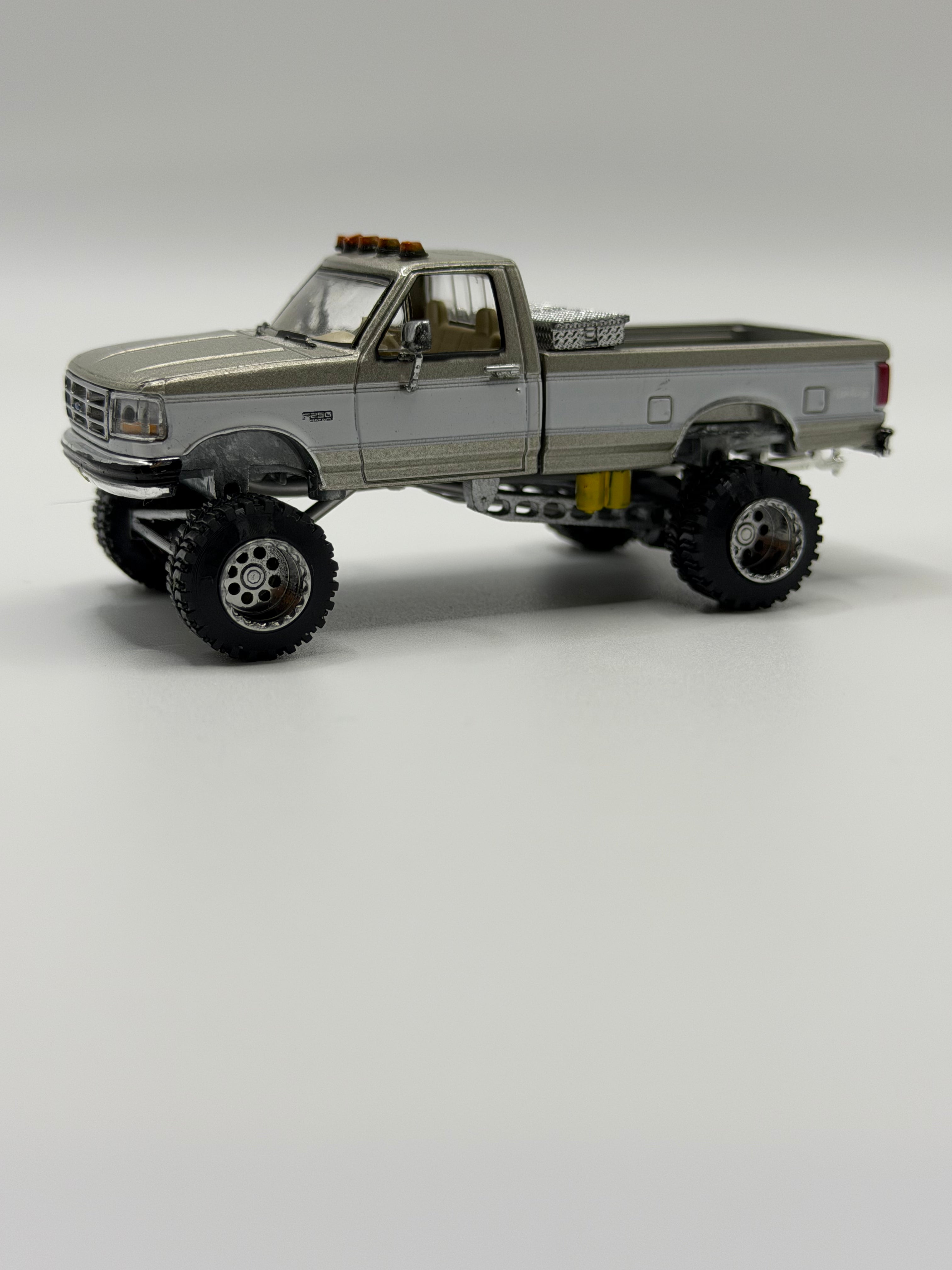 15mm “1066” Bead-lock on stretched bogger