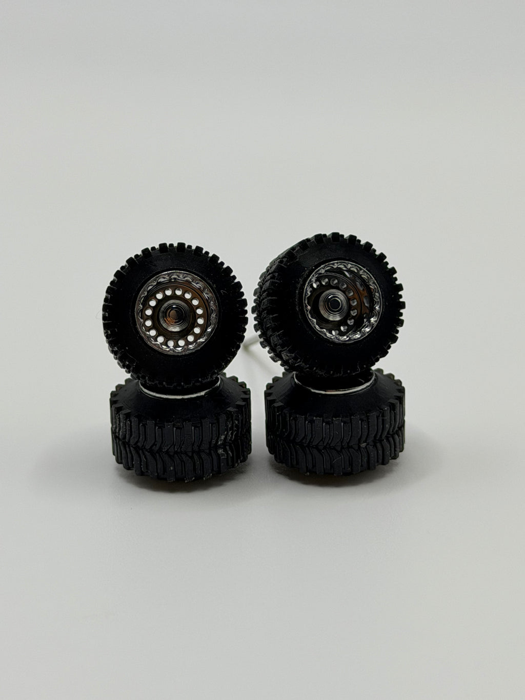 15mm “966” Bead-locker on stretched Boggers
